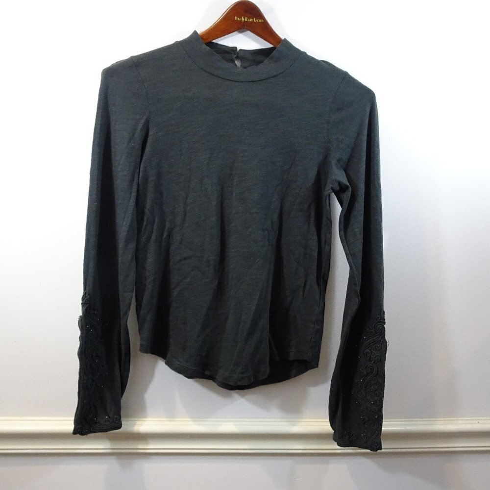 We The Free People Hooked On You Cuff Top S Gray Mock Neck Keyhole Back NEW